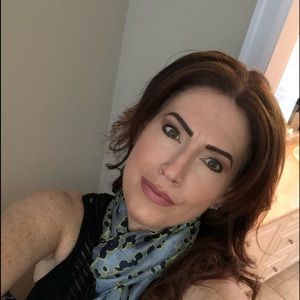 Meet your Posher, Christine